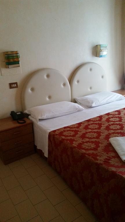 קיאנצ'נו טרמה Albergo Margherita מראה חיצוני תמונה